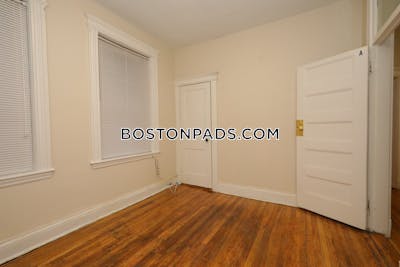 Allston Sunny 2 Bed 1 bath available NOW on Glenville Ave in Boston!! Boston - $3,200