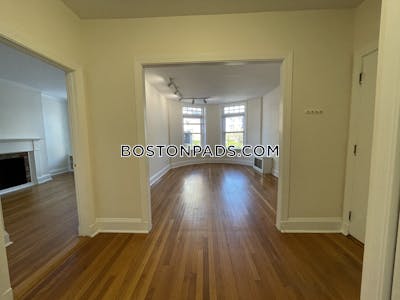 Brookline Apartment for rent 1 Bedroom 1 Bath  Coolidge Corner - $3,045 No Fee